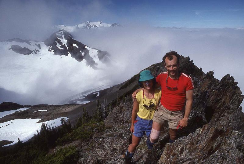 Bailey Trav 039 Aug-1989 Jeanne and Steve on Mt Ferry.jpg